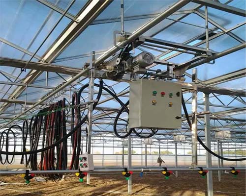 溫室噴灌機(jī)如何提高增溫保濕措施？